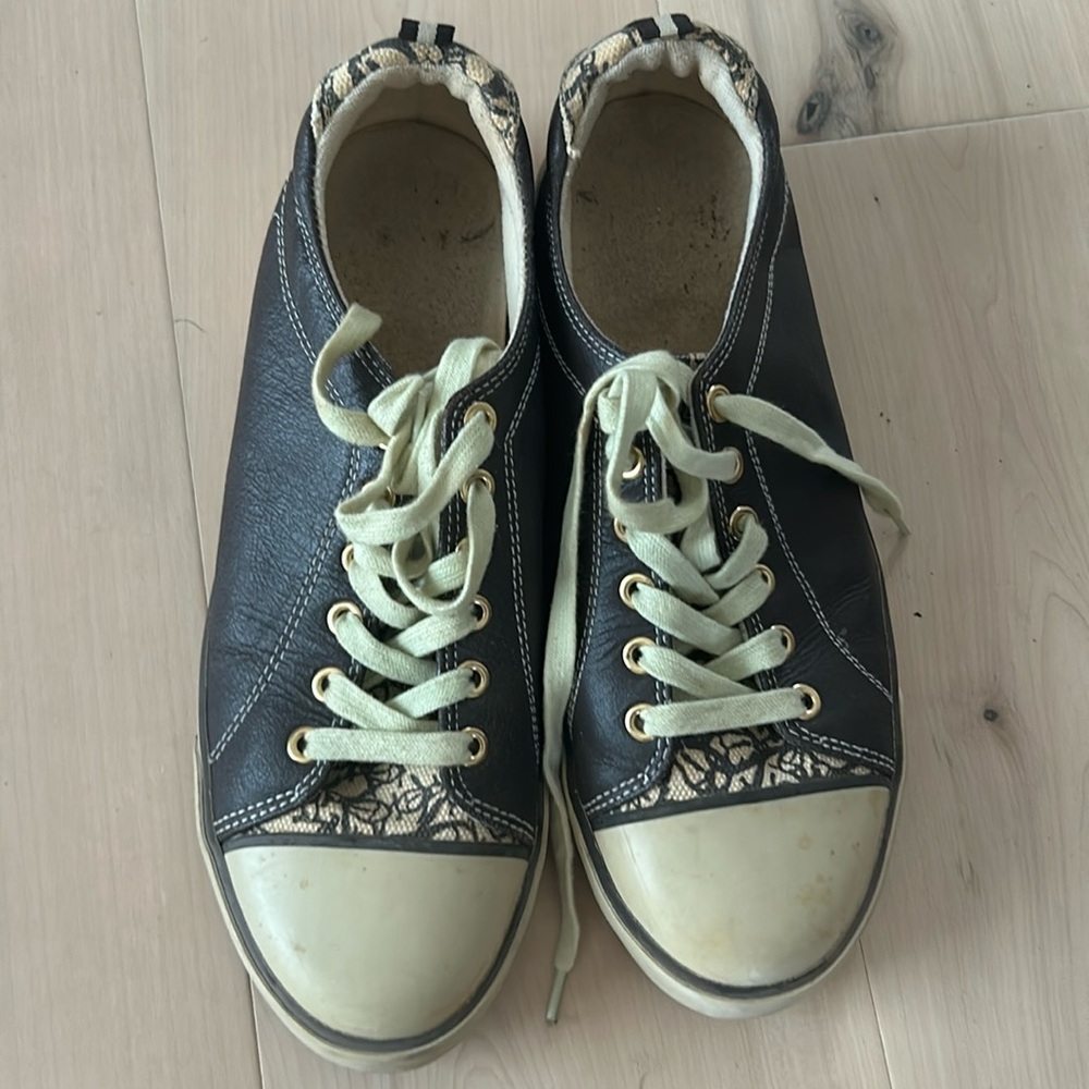 Nice casual shoe